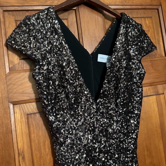 Dress The Population Zoe Sequined Mini Dress size XS in Antique - Picture 9 of 15